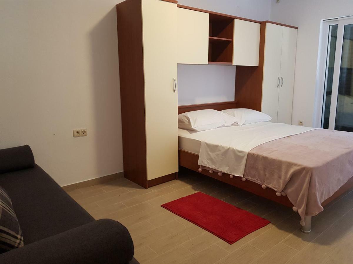 "Laurier" Rooms & Apartments Celina Bagian luar foto