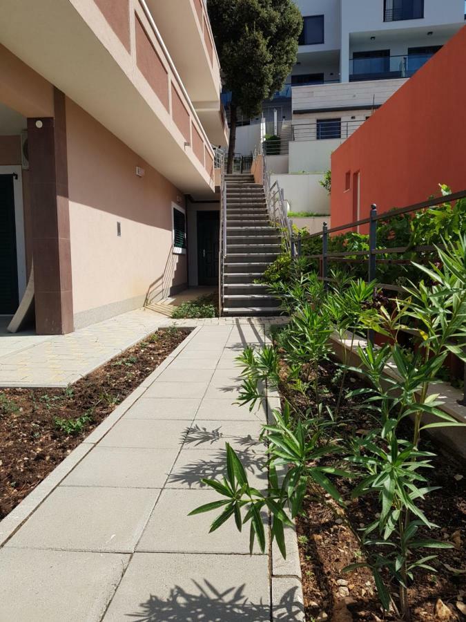 "Laurier" Rooms & Apartments Celina Bagian luar foto